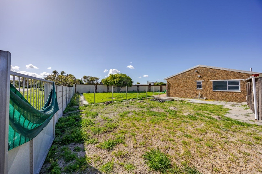 4 Bedroom Property for Sale in Zeekoevlei Western Cape